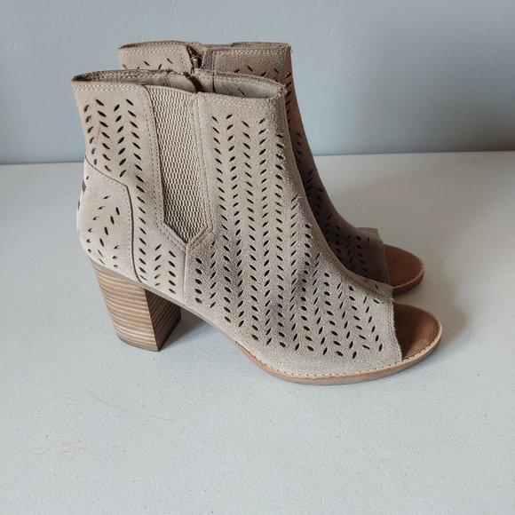 Toms Bootie "EUC" - Picture 6 of 15